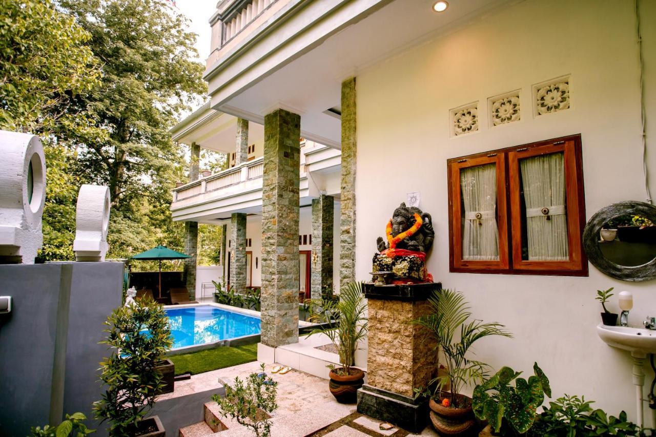 The Puncak Santhi Inn Batununggul エクステリア 写真