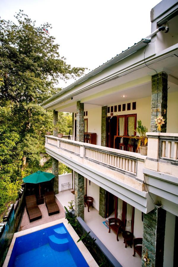 The Puncak Santhi Inn Batununggul エクステリア 写真