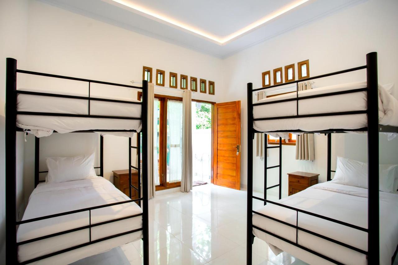 The Puncak Santhi Inn Batununggul エクステリア 写真