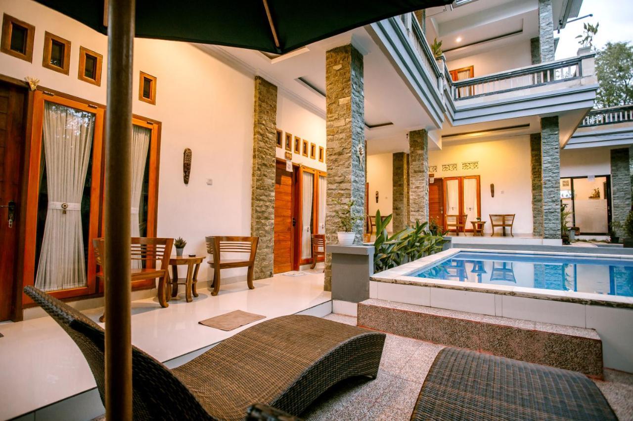 The Puncak Santhi Inn Batununggul エクステリア 写真